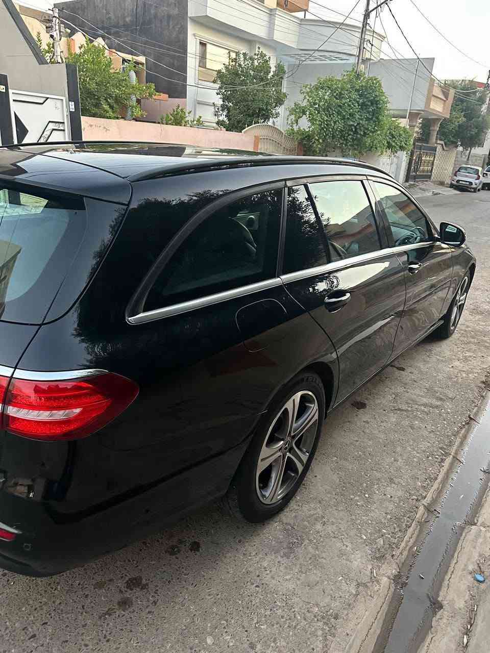 مرسيدس E200
موديل 2018ستيشن
داخل جلد اسود
كشنات كهرباء
تبريد قطعتين مع تحكم بدرجة حرارة التبريد
ليدات خلفية
مرايا شفط
5 مودات قيادة
شفتات ستيرن
تحكم سرعة
گير ٩ نمر
حساسات 360 درجة /حساس ماسحات
رادار
نقطة عمياء
تنبية استراحةالسائق عند السياقة الطويلة مع تحديد درجة الانتباه
ويل كروم 19
كير ومحرك بالشرط
اقتصادية جداً
تبديل قطعتين جاملغ امامي ايسر وايمن بدون دواخل 
ماشية 530,000 كم
السعر: 167 وبيها مجال
*********** كركوك, العراق
