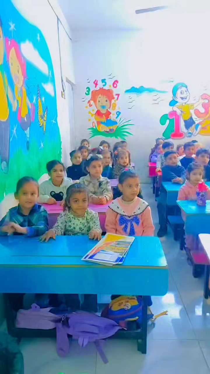 🔔 إعلان هام
تُعلن روضة براعم الإيمان الأهلية عن أنَّ يوم غدٍ سيكون دوامًا رسميًا ومنتظمًا بإذن الله تعالى.
نرجو من أوليائنا الكرام الالتزام بالحضور في الوقت المحدد، حرصًا على انتظام الدروس واستمرار الخطة التعليمية بالشكل الصحيح. 🌸📚
وجود أطفالنا يسعدنا ويُكمل جمال يومنا، وبالتزامكم نمشي بخطى ثابتة نحو التميز والتفوق. ✨
شاكرين تعاونكم الدائم وحرصكم على مستقبل أبنائنا 🌷🤍#الجميع


**إذا كنت صاحب هذا الإعلان وتريد حذفه لأي سبب، رجاءا أرسل رسالة إلى الدعم الفني**