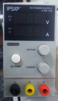 يو بي اس • ٣٠ فولت • ١٠ أمبير