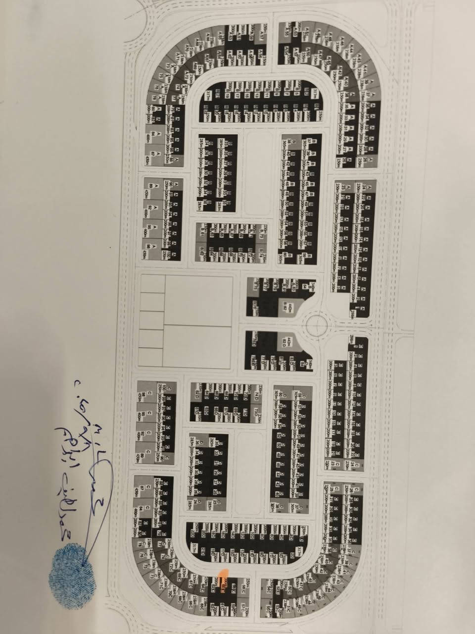 للبيع وحده سكنيه في قرية اكاسيا ضمن مجمع مدينه جوهرة بغداد السكني
سعر التسديد ١٨٠ مليون 
واصل للشركه ٥٢ مليون باقي ١٢٨ تسدد دفعات كل ٦ اشهر
 السعر المطلوب 85 مليون مليون للعلم سعر الوحده السكنيه من الشركه ٣٦٦ مليون..
***********
***********
