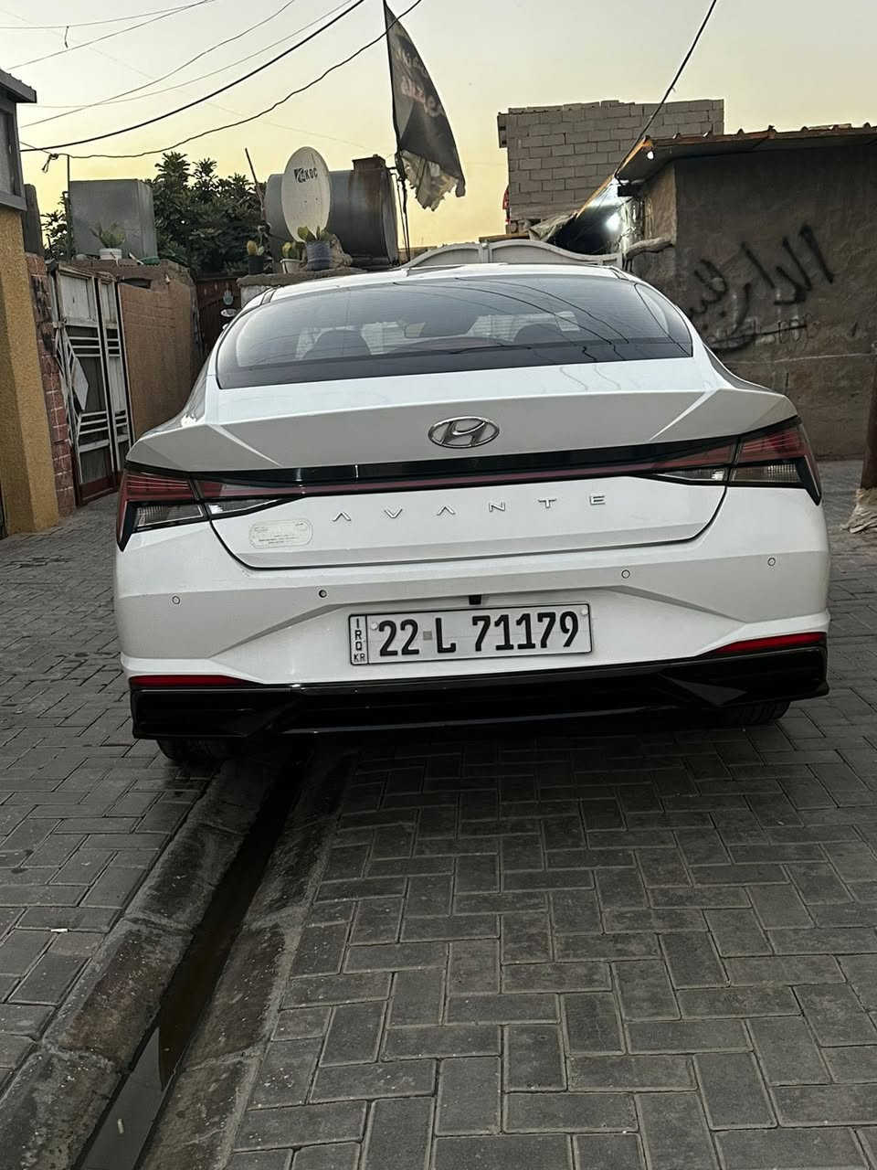 سلام عليكم 
النترة أفانتي خليجي 2021
سيارة خير من الله 
رقم اربيل 
سيارة باسمي 
تحويل ثاني يوم 
اقرو سونر عدل وتصل  
سيارة نضيفة 
رقم الهاتف ***********
سعر 120 ورقة وبيه مجال للشراي
مراوس حسب القناعة
العنوان بغداد العبيدي

