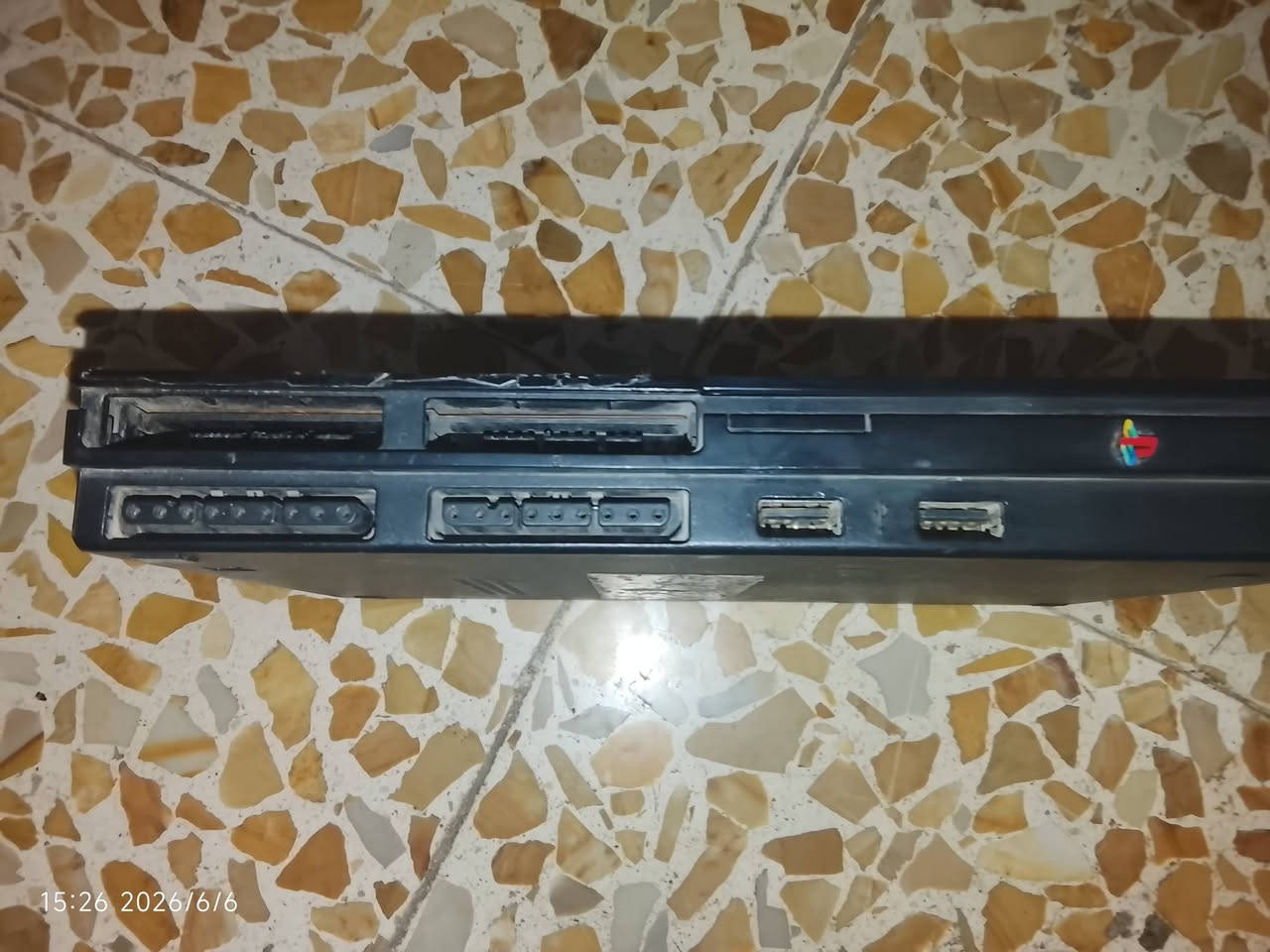للبيع سوني 2 شغال مع ثلاث يدات ومع اربع يدات فحم يعني قطع غيار السعر شلع 25 الف وبي مجال


**إذا كنت صاحب هذا الإعلان وتريد حذفه لأي سبب، رجاءا أرسل رسالة إلى الدعم الفني**