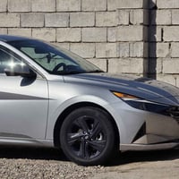 اللنترا امريكي  للبيع 2023 فول عدا فتحة سقف  و اشاير مرايات  الضرر الج...