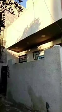 دار للايجار في منطقه السريدات القديمه المرابع الثالث سعر ليجار 300 ل ت...