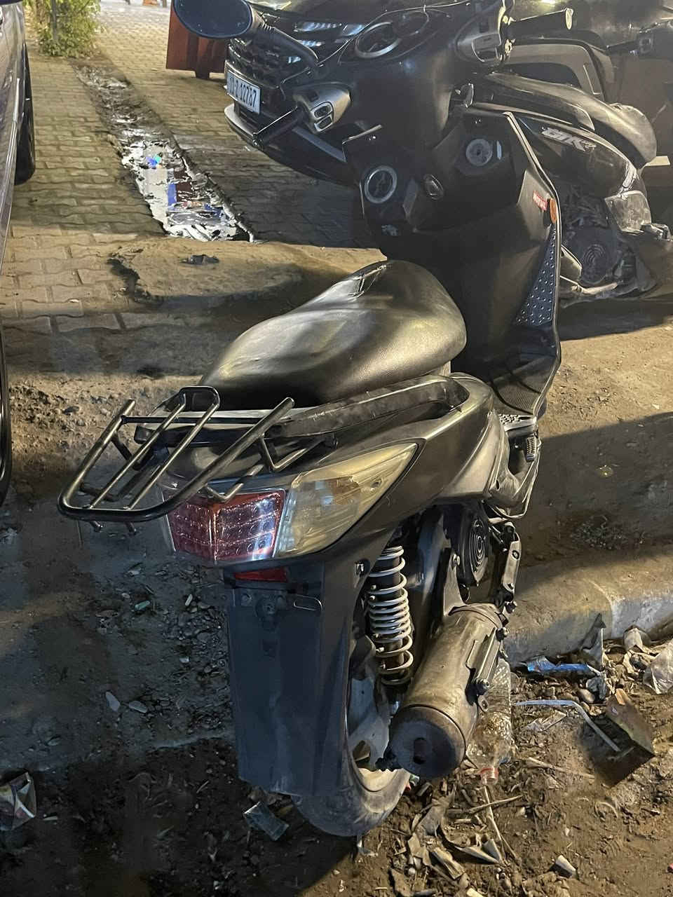 السلام عليكم سكنس فحل للبيع مكينه تبخرر فقط وكفرات تعبانه. ابيع على هاي الحطهه سعرها ٤٠٠وبيها مجال بسيط


**إذا كنت صاحب هذا الإعلان وتريد حذفه لأي سبب، رجاءا أرسل رسالة إلى الدعم الفني**