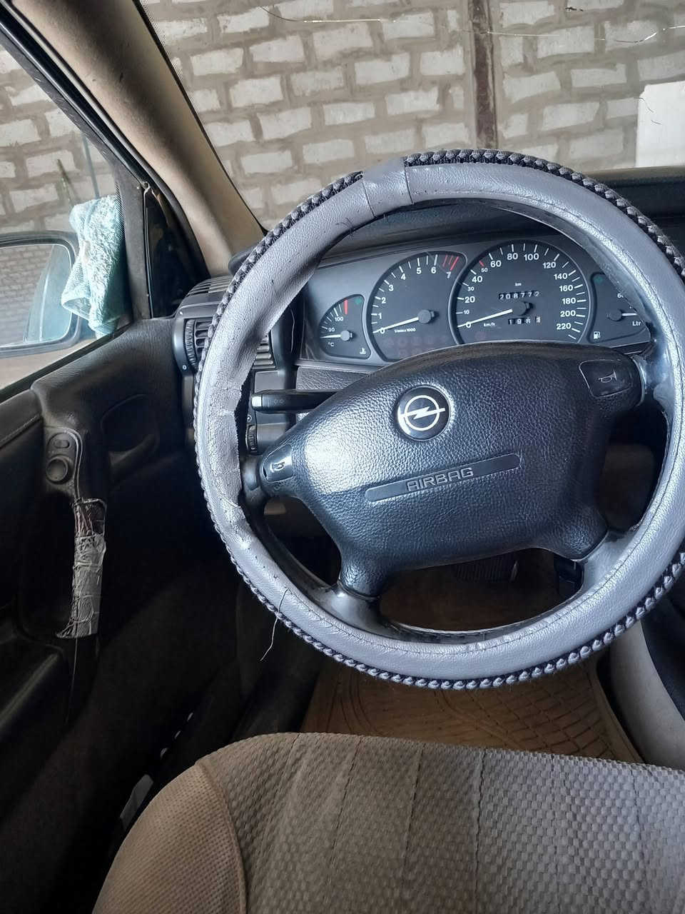 سلام وعليكم اوبل غواص للبيع موديل96رقم بغداد انكليزي سياره جاهزه من كلشي السعر خاص اي ستفسار اتصل ع رقم صاحب السياره حسين زوبعي ***********.       ***********
