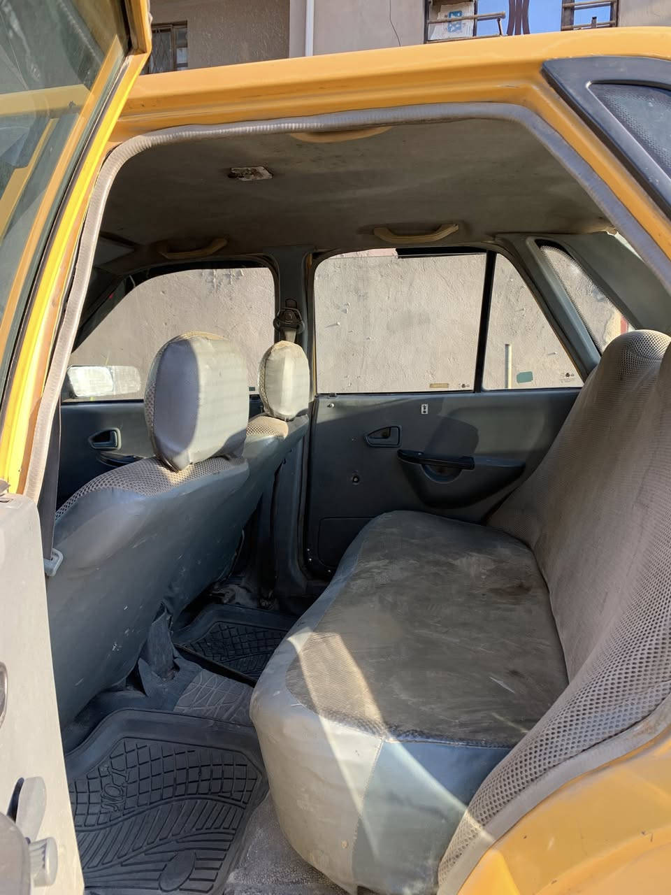 السلام عليكم سايبا موديل 2010 كير ومحرك نضيفات سعرها 20 مكاني الدوره رقم الهاتف ***********
