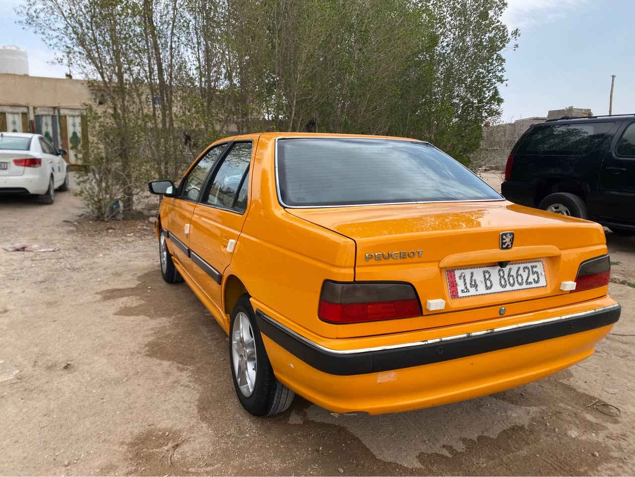 بيجو بارص 24 اقصاد مو حره ماشي 81 الف بيهه بارد. بلمدكر الامامي وصبغ باب السايق ولباقي مكفول غاز وبانزين سعر 75 وبيهه مجال عنواني البصره الزبير *********** البصرة, العراق
