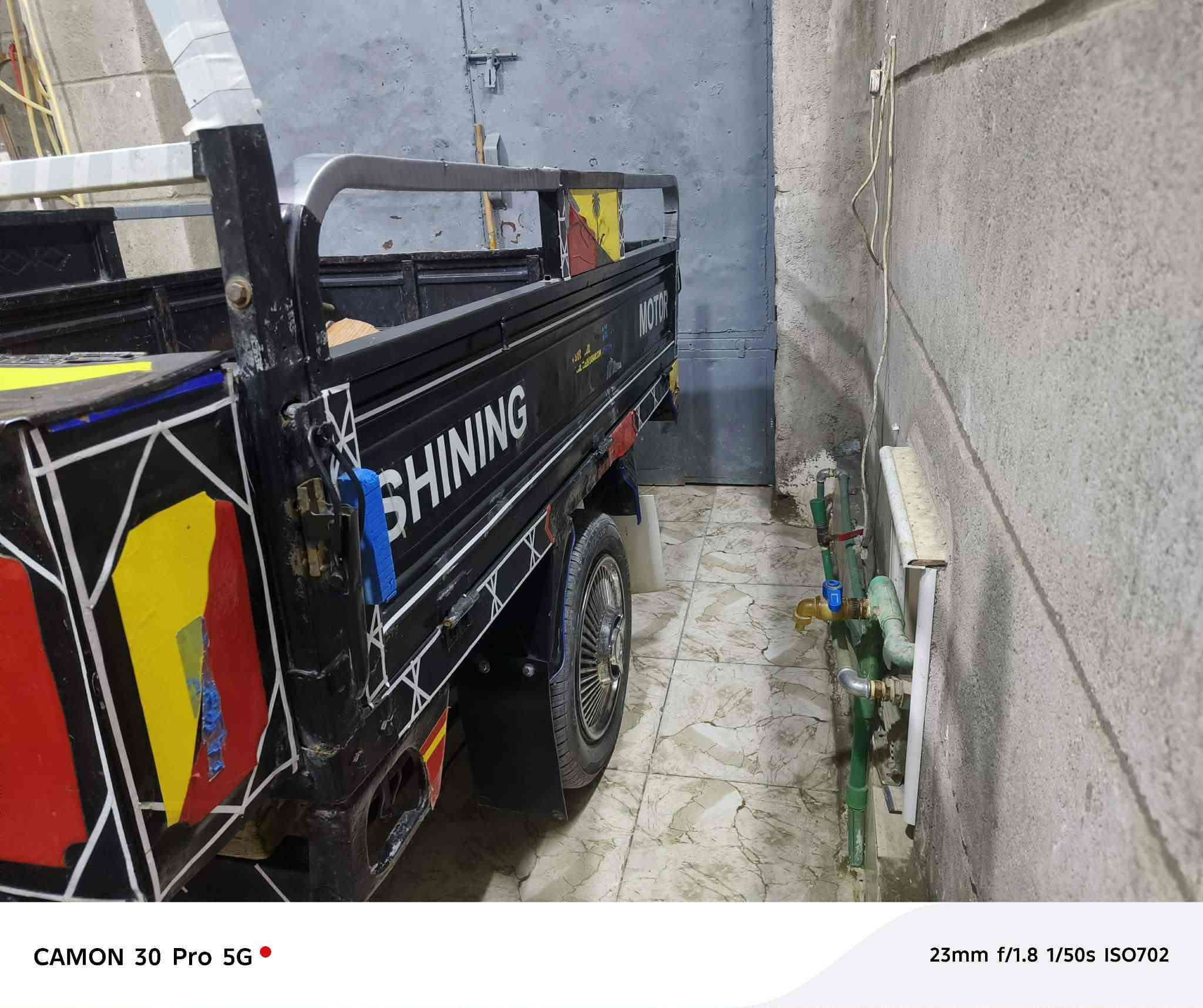 السلام عليكم شباب ستوته للبيع مكلف بنشر مالتها ستوته موديل 19 بيها مكينه 24 راح اخليم وتواصلوا وياه واحد و400‏‪// ‏‪***********‬‏
