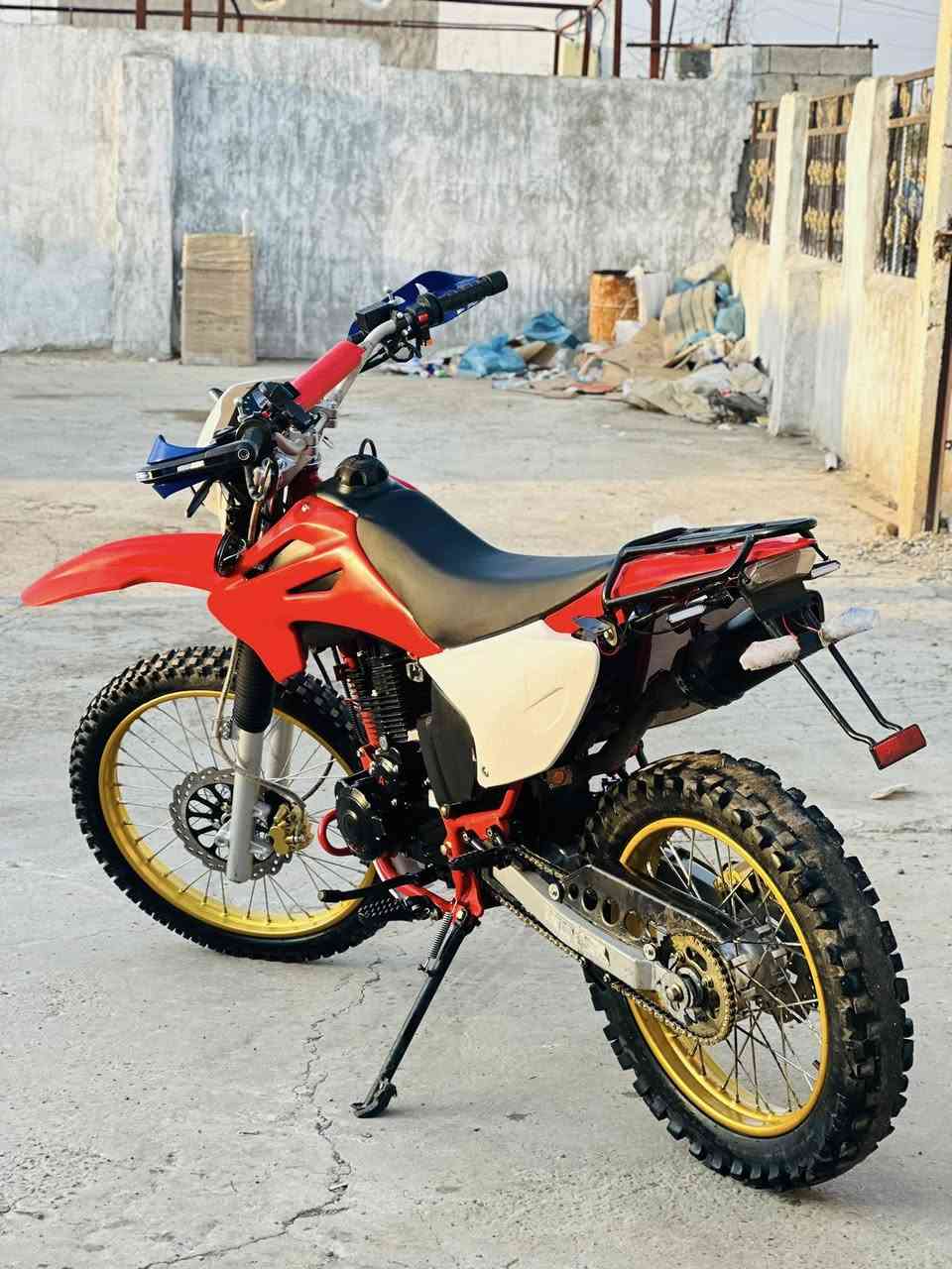 السلام عليكم 
اعادت النشر بسبب الوعود الكاذبه
ماطور كاويار 2025
المحرك:250cc
الموطور بعده كله وضع شركه
صار ثلث اشهر من شدينه الموطور  
كهربائيات كلها شغاله 
الموطور حييل نضيف وما عايزه شي
ومستعجل عله بيعته محتاج فلوس 
👈بدون لوحات. وبدون منفيس. (كـلـك)👉
السعر مليون وبيه مجال شي قليل
و الموشراي لا يتعبه يرحم والديكم
مكاني:صلاح الدين_تكريت_العلم
رقم الهاتف: ***********
متواجد👇
...واتساب...
@الجميع
