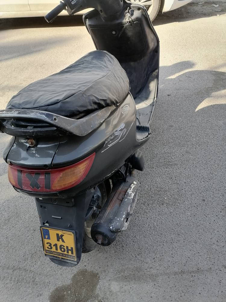 السلام عليكم للبيع دراجه فراشه نضيفه  شغال سلف هندر كهربايات كله شغاله السعر 250 وبيه مجال الاستفسار اتصال عله الرقم *********** فقط واتساب شغال لان الخط متوقف
