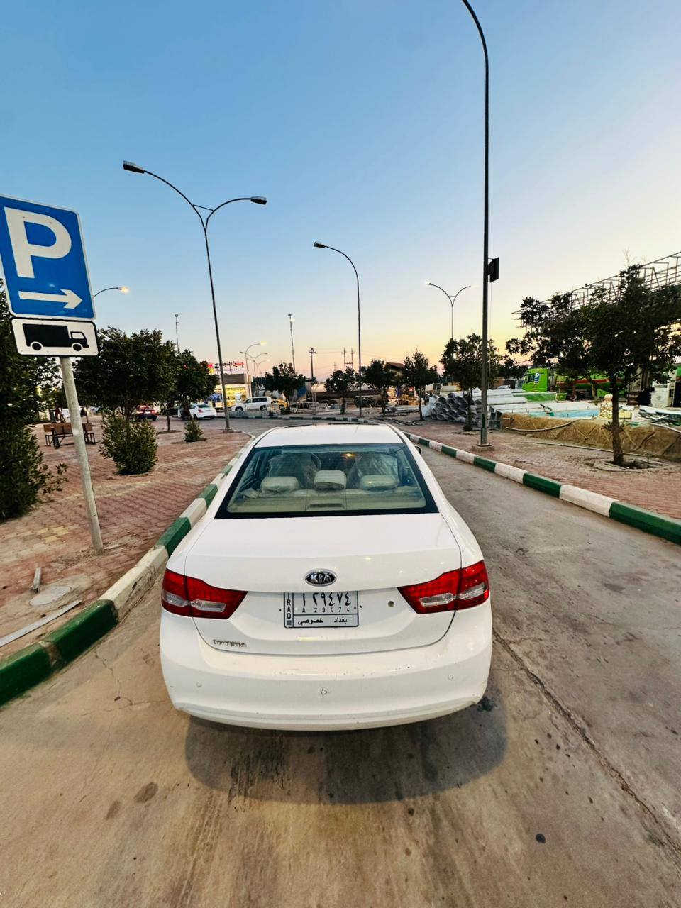 من رخصة مدير  الكروب 
 كيا اوبتما 2010 خليجي 
مواصفات السياره:  فول بصمه وفتحه وداخل بيجي  ويل كب 
بيه صبغ بلبنيد وشويه بجاملغ الخلفي  
سعر السياره 120 وبيه مجال بسيط 
للاستفسار الاتصال على الرقم التالي: *********** 
مكان السياره: بابل الشوملي
