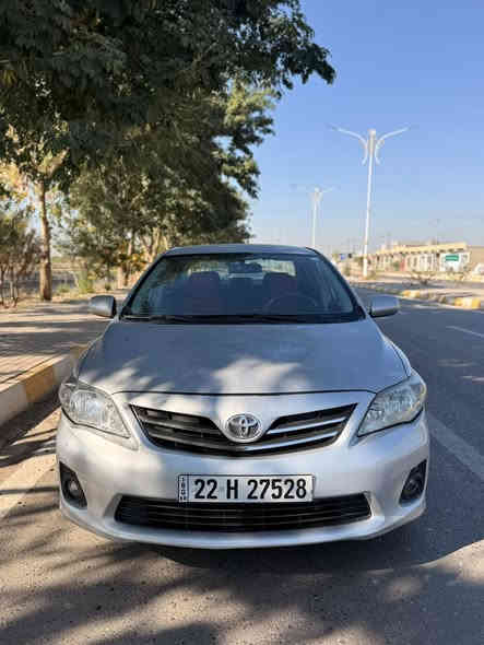 سلام عليكم 
كورلا 2011 خليجي شركة (ساز)
تبريد ثلج 
صدر :-امامي وخلفي جديد 
عليهة ادامة كاملة 
باتري +تخم تاير جديد 
تراي :- زيرو
ويلكاب :-5 بلادي 
الشاشة +كامرة 
المكينة:- 1800
مكينة وكير خير من الله جدد 
الرقم :-اربيل 
مكان السيارة بغداد
السيارة جديدة مال بيت وامانة الله السيارة احلة من الصور ومصروف عليها
السعر :-  120$  وبيهة مجال بسيط 
والشراي يتصل***********
