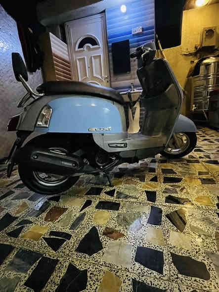 عندي بوليسي نضيفه اي نقص مابيهه مكينه بلاديه شغاله سلف وهندر شلعه ومعدل كهربائياتهه كله شغاله المكان بغداد الحسينيه مال الراشديه السعر 950 الشراي يخابر وهذه رقمي ***********
