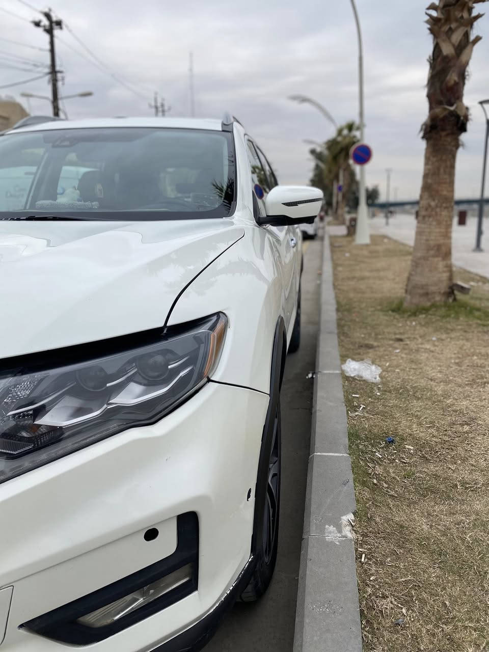 السلام عليكم
نسيان روج موديل ٢٠٢٠ لون ابيض صدفي
وارد امريكي فول مواصفات
رقم بغداد باسمي 
بانوراما
كراسي جلد 
كراسي كهرباء 
تدفئه كراسي
تبريد قطعتين
رادار امامي خلفي
حساسات خلفيه
جنطه كهرباء مع حساس قدم
سياقه ذاتيه
توقف ذاتي
شاشه كار بلي 
محرك. ٢٥٠٠
حادثها دعاميه مبدله مع تعديل بارد جاملغ مع صبغ مقدمة البنيد
مكانها بغداد
السعر ١٥٠ وبيها مجال
***********
