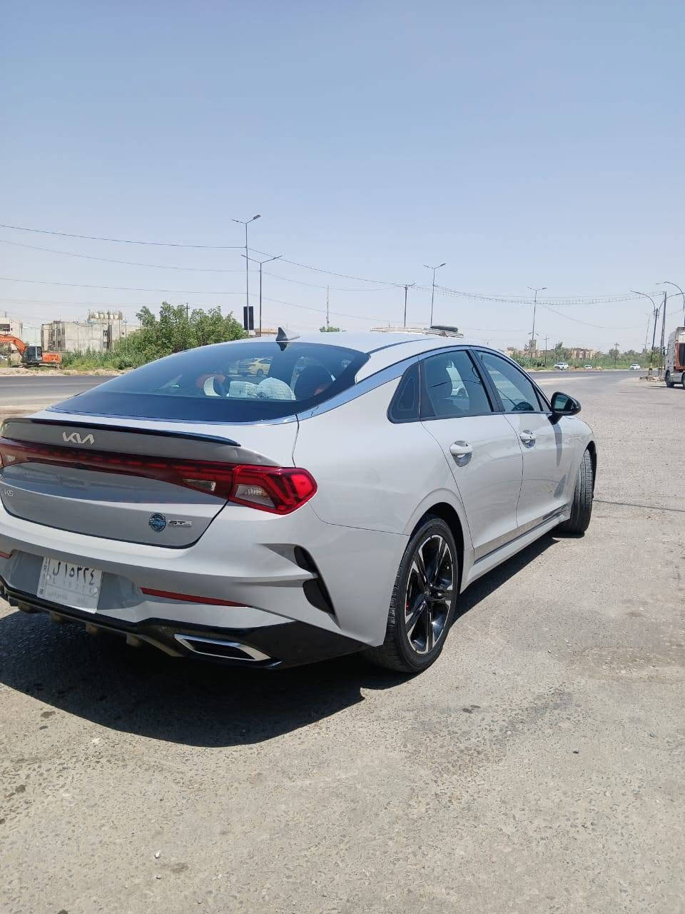 K5-GTline 2021-AWD
اللون : اسمنتي سموك المميز 

المحرك : 1600 تيربو 

الرقم : بغداد الجديد بأسمي تحويل مباشر 

الحادث : قطعة وحدة فقط ( صبغ الجاملغ الامامي ) 

المواصفات : 

١) بصمة تشغيل + بصمة ابواب 

٢) تشغيل عن بعد  

٣) خمس وضعيات قيادة دفع رباعي  

٤) كاميرة 360 درجة 

٥) دواخل جلد احمر + الأرضية مبطنة جلد بالكامل 

ا٦) شاشة كبيرة ( المستطيلة مو المربعة ) 

٧) تدفئة كشنات 

٨) ابل كاربلي واندوريد اوتو 

٩) حساسات امامية وخلفية وجانبية 

١٠) رادارات امامية وخلفية وجانبية 

١١) نقطة عمياء 

١٢) نظام مانع تزحلق

١٣) مثبت سرعة 

١٤) تحديد مسار 

١٥) مخارج AUX +USB

 ١٧) شاحن وايرلس 

١٨) اوتو هولد 

١٩) جنطة ذكية فتح تلقائي 

٢٠) تبريد بيانو 

السيارة نظيفة وجديدة بكل معنى الكلمة وتعال وشوفها بعينك 🤍

ماشية ٤١ الف ميل 

للأستفسار : ***********
