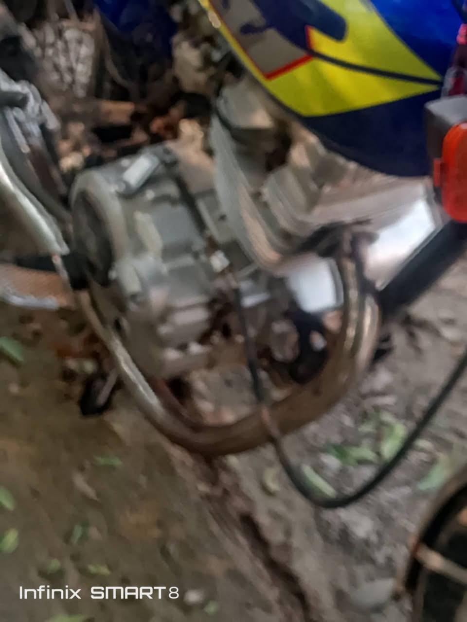 السلام عليكم دراجه موديل 2014للبيع بيع مستعجل اوراق كوت العنوان واسط قضاء العزيزية  للتواصل رقم ***********
