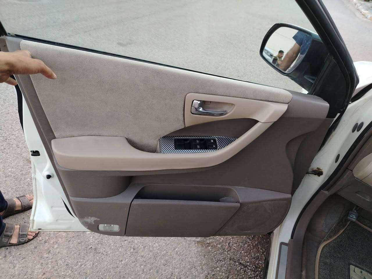 نيسان 2007مورانو
كير ومكينه صار 5اشهر من شديتهن
باب وبنيد مبدل
رقم بغداد انكليزي
محرك 7سلندر
مراوس بسياره نضيفه او السعر 75بيه مجال
***********
