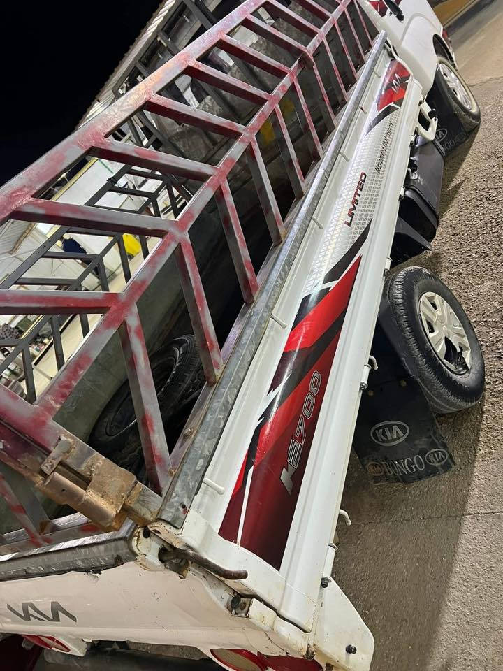 كيا
موديل 2015
شاصي بي بي باج 
بيها شبر صبغ بالتكمه
رقم انبار انكليزي 
باسم صاحبها 
تحويل 
السعر 100$وبي مجال 
للاتصال ***********
الانبار حديثه الحي العسكري
