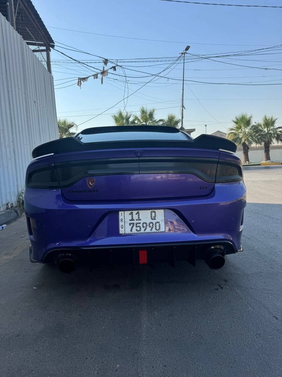 السلام عليكم

دوج تشاجر  2019 SXT ماشيه 90mi  
الون بنفسجي 
رقم بغداد 

السيارة حادثة جاملغ امامي وباب السايق فقط سيارة محدثه GT

شاشة وسط
كشنات حضن + كشنات تدفئه + ستيرن 
تشغيل عن بعد نظام سبورت
سستم صوت 
حساسات خلفية
وبعد بيه مواصفات 
تحديد مسار  تخم تاير جديدة انتاج 2026 منضومة بانزين جديدة عدسات زنون 

ولا كلوب مشتغل بدشبول
تبريد راديترات على وضع الشركة 
السعر 193 

مكان السيارة :بغداد دورة 

للاستفسار: ***********
