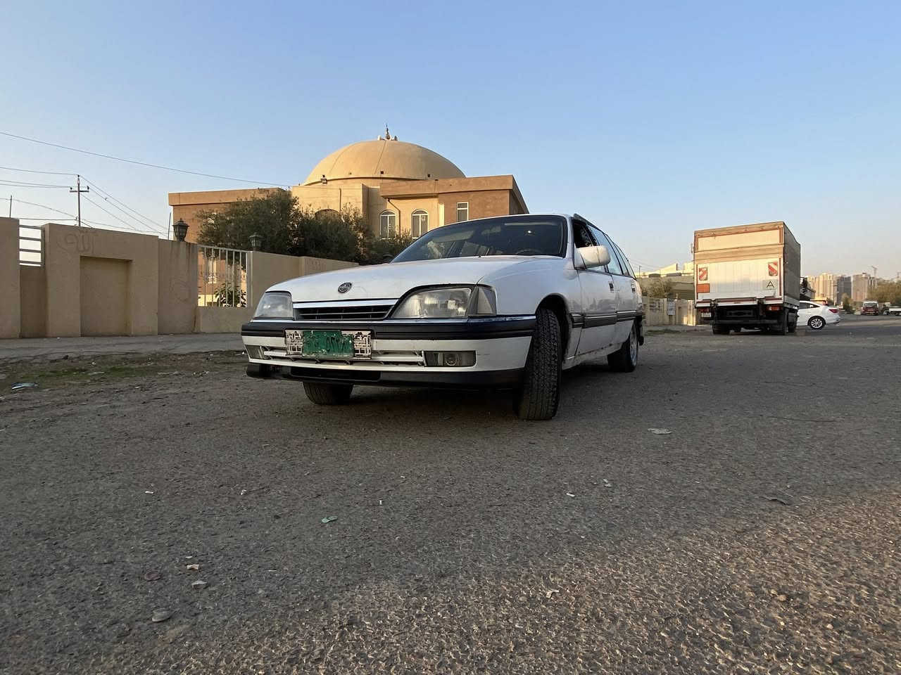 اوبل اوميكا ١٩٩٢ للبيع سيارة كلشي مابيها واصولي شرط وكاله او تحويل عنوان اربيل السعر ١٠ ورقات ***********
