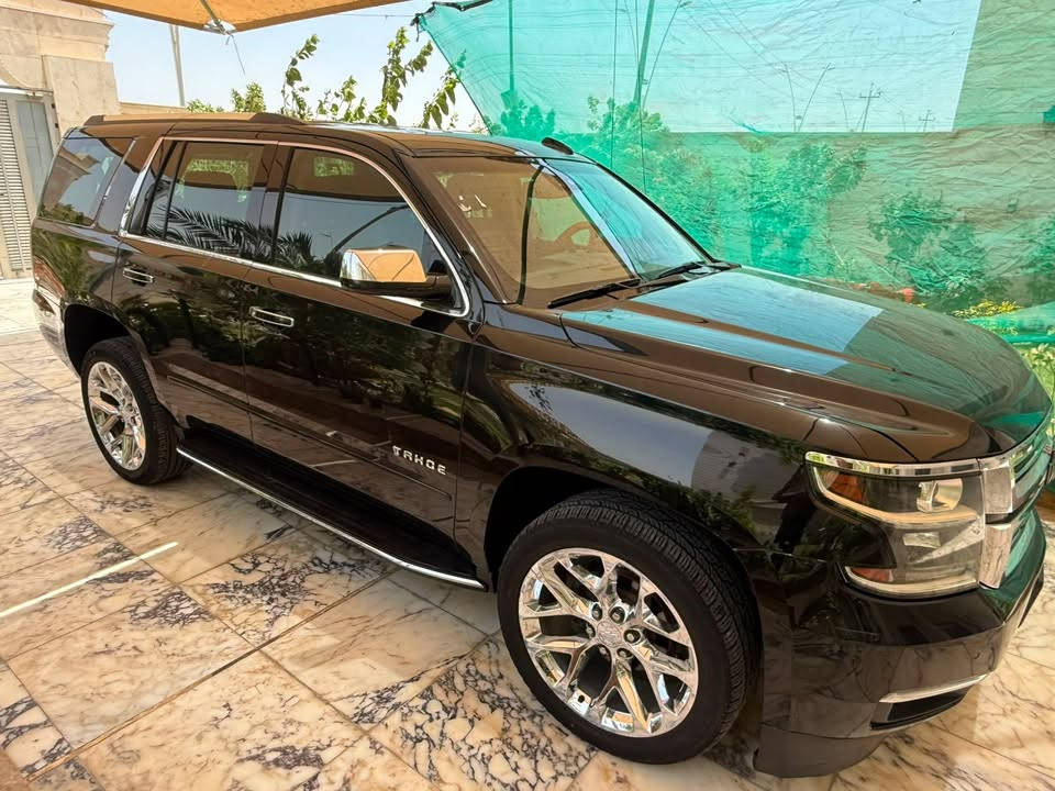 للبيع ‏ CHEVROLET  PREMIER
تاهو 2020 بريمير   ضوء القمر  وكالة المنصور خليجي

السيارة ماشية ( 140 ) الف كيلو متر 

سنوية وهزة كلة جديد بسمي رقم بغداد جديد 

مكفولة من الصبغ والحادثة بيها رصعات بسيطة .

السعر // 430 $

المواصفات //                       

فول مواصفات ١/١ PREMIER

٨سلندر 5300

سلايد(فتحة قمارة)

كراسي جلد اصلي

كراسي اثنين كهرباء

كراسي هزار( عند اقتراب السيارة من اي شي )

كراسي خزن(ميموري)

كراسي(تدفئة+تبريد)

كراسي خلفية كهرباء

كراسي خلفية تدفئة

تبريد خلفي شاشة

شحن الهاتف لاسلكياً

رادار

سائق آلي

كروس سرعة

داتا شو DATA SHOW

خمس بصمات

فول تحكم استيرن(جهتين امامي+جهتين خلفي)

استيرن كهرباء

استيرن تدفئة

شاشة عرض الاعطال

صندوك كهرباء(شفط)

فتح صندوك تلقائيا عن طريق القدم(صندوك جلاق)

نظام السير على الخط

دبل كير(عادي+اوتوماتيك)

دبل حساس(امامي+خلفي)

نظام تحكم بمستوى الضوء الداخلي

مانع تزحلق

منضومة زنون

پدل كهرباء(تحكم كهربائي بالبريك والبانزين)

نظام فتح الابواب لاسلكياً

فور ويل

شاشة امامية كبيرة اصلية

شاشة خلفية DVD اصلي 

كامرة خلفية 

تشغيل عن بعد

قاصة سرية

دوسات كتابة CHEVROLET

اشارة بالمري

مري كهرباء(شفط)

لايت عدسة زنون

لد امامي

سستم_صوت

داتاشو كبيره 

كيجات ديجتال 

موصفات لبريمير بعد معروفه هيه اعلى فئة

مكان السيارة الناصريه 

السياره بأسمي 

للاتصال على الرقم ***********
