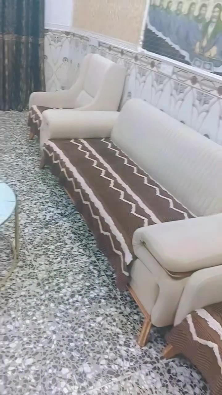 تخم تركي سريري 10 مقاعد نظيف بي ضرر بسيط وموضح في الصورة  مع فروات اسود  السعر 800 وبي مجال وطبلات 75  مكاني الزعفرانية نهاية اربع شوارع


**إذا كنت صاحب هذا الإعلان وتريد حذفه لأي سبب، رجاءا أرسل رسالة إلى الدعم الفني**