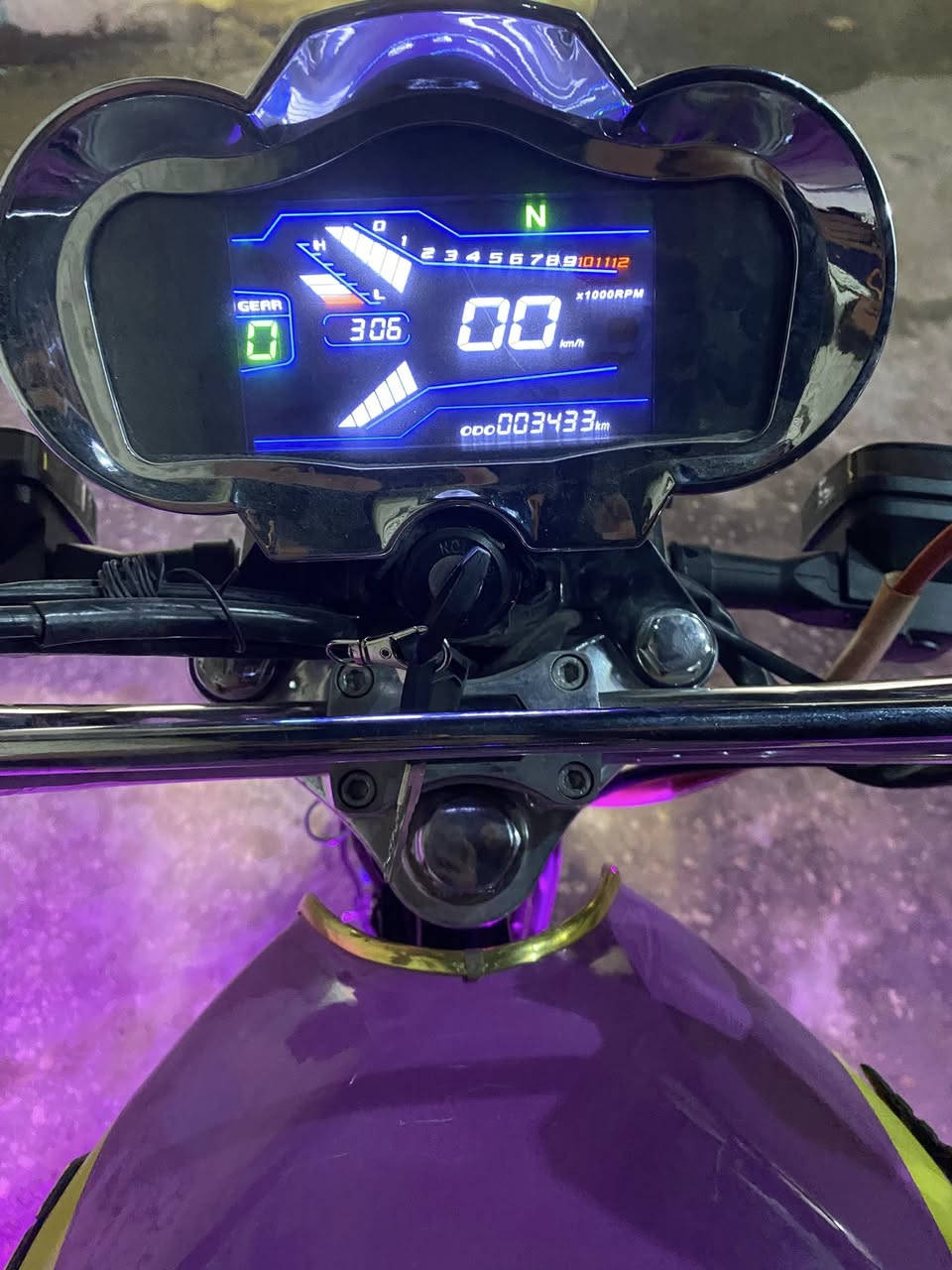 تايكر سكنر
سونگ
ام الختم 
2025 
دراجه جديده 
مسجل بيها بالعداد 
مكاني بابل -حله-مركز
***********
السعر 725 الدراجه جديده كلش 
ميعجبك السعر اعبر المنشور
