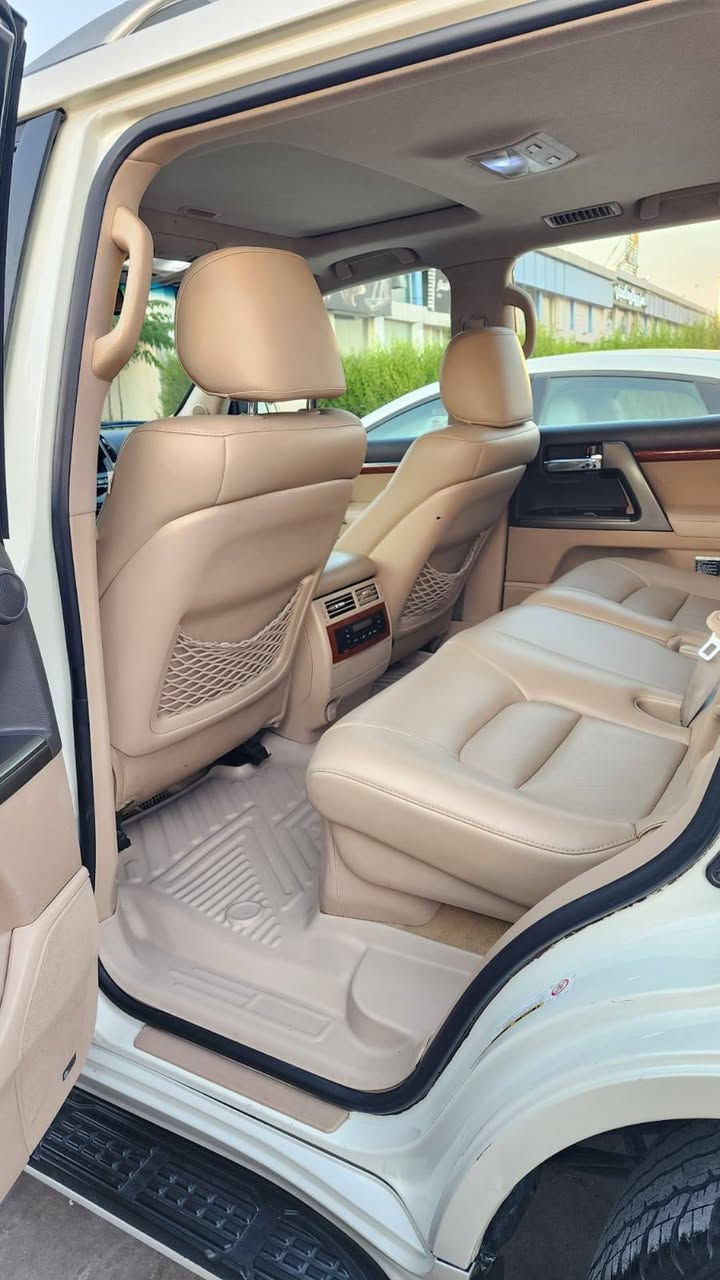 Land cruiser 2013 VXR 5.7
مواسەفات لێکزس فول
199هەزار ڕویشتیە
یەک پارچەی بیلادی گوڕایە چەمەلۆغی لای پێشەوە سەکن
سەری هەمان چەمەلۆغەکە کەمێک بۆیاغە بێ ژوورێ بێ ئێرباگ...نمونە لەجوانی جه ند دنكه ته زره هه يه 
سەیارەی ماڵەوەیە گشت شتێکی بەشەرت...بەناوی خۆمەو سەنەوی و ژینگەی تازەیە تا مانگی 6/2028       بيها مواصفات ليكزز فول 199حقيقي ماشي قطعه واحد تبديل ببلاد شريكه جاملوغ كدام مال نفر راس نفس جاملوغ سياره بيها شويه حالوك شويه صبغ بدون داخل سياره احله من صوره سياره مال بيت كل شي شرط سنويه جديد لي 2028/6    رقم تلفون *********** سعرر 383 أربيل, العراق

