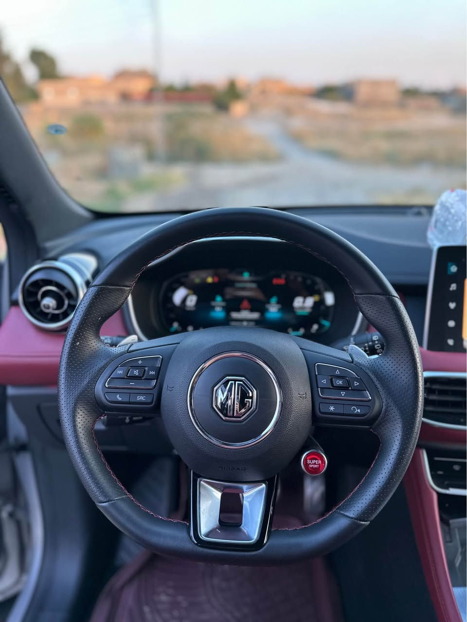 🚗 فرصة لا تعوّض.. MG HS 2024 بحالة الزيرو تماماً! 🚗 

لأصحاب الذوق الرفيع والباحثين عن الفخامة والراحة، معروض للبيع سيارة MG HS موديل 2024 بحالة الوكالة (أخت الزيرو).
📌 تفاصيل السيارة:
 الموديل: 2024
 المسافة المقطوعة: 1,000 كم فقط! (يعني زيرو بالشرط)
 الحالة: بحالة الفابريكة بالكامل، بدون أي شخوط أو ملاحظات.
🛡️ الهدايا والمميزات الإضافية من الشركة:
 الضمان: كفالة وضمان مصنعي لمدة 5 سنوات كاملة.
 الصيانة: تبديل زيت ومصفي (دهن) مجاني لمدة سنتين! مرتاح البال من مصاريف الصيانة.
السعر:161

✨ السيارة كاملة المواصفات، تصميم رياضي هجومي، مقصورة داخلية فاخرة بأعلى تكنولوجيا وأمان.
للاستفسار:*********** تكريت, صلاح الدين
