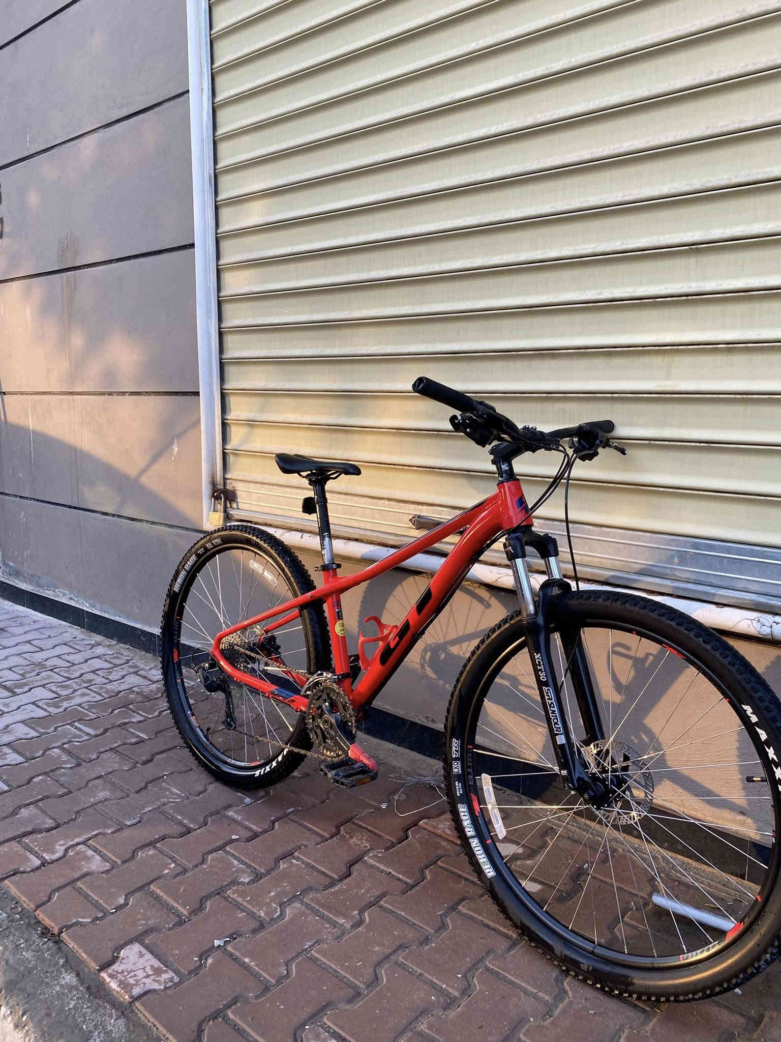 GT امريكي
ويالة WTB تايرات ماكسزز

عدد السرعات 8*3

بريكات تيكترو دهن

القياس 29 الحجم S

مختم GT

السعر
375

وبي مجال قوي 

مكاني بغداد واكو توصيل
الرقم ***********
