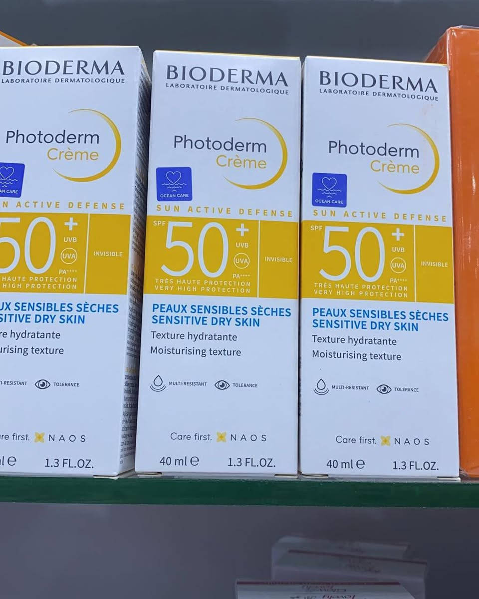 واقي شمس بيودرما الأصلي الفرنسي 🇫🇷 ☀️ ✅ Bioderma
🔹 يتميز هذا الواقي بمفعول فائق مقاومة أشعة الشمس فوق البنفسجية 
🔹 كما أنه آمن على البشرة ويحميها من حروق الشمس ومن الآثار الضارة لأشعة الشمس
🔹مقاوم لشيخوخة الجلد المبكرة
🔹ومناسب لجميع أنواع البشرة والحساسة
🔹يمنع الأفرازات الدهنية المزعجة في فصل الصيف والشتاء
🔹يعطي ترطيب عميق للبشرة
🔹متوفر في جميع أنواع البشرة
المنشأ فرنسا الأصلي🇫🇷 

يوجد خدمة توصيل لجميع محافظات العراق


**إذا كنت صاحب هذا الإعلان وتريد حذفه لأي سبب، رجاءا أرسل رسالة إلى الدعم الفني**