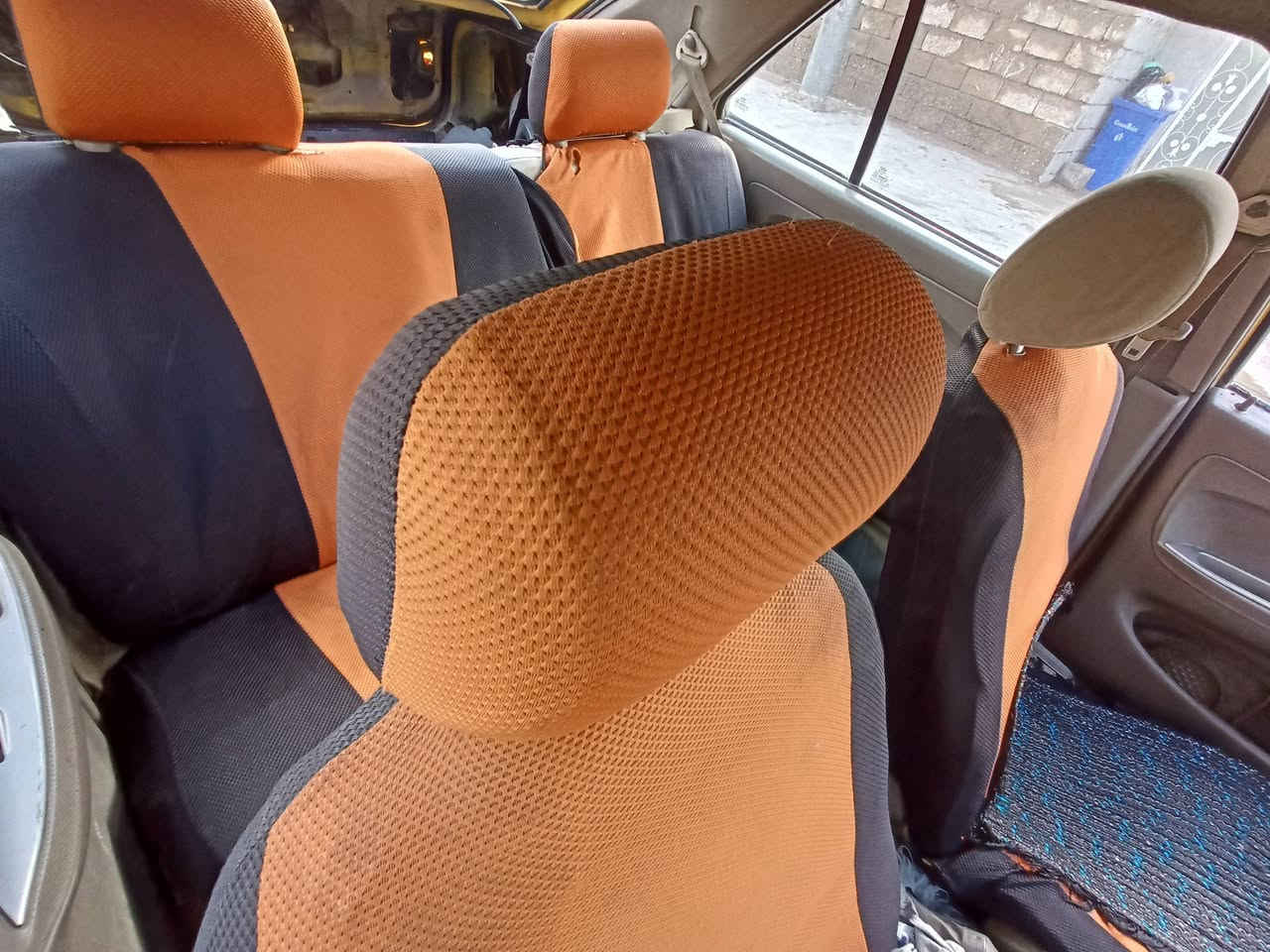 شيري كوين للبيع موديل 11 گير اوتوماتيك مابيها اي نقص بس تبريد نقصها شغل واطلع محرك وكير مابيهن اي عيب السياره مكفوله تايرات مابيهن عيب وباتري جديد صاحبها موجود بخانقين تحويل ب اي وقت سنويه صاقطه 3 سنين والتجديد على صاحبها دوشمه كامله للسياره السعر 31 وبيها مجال بسيط اي استفسار اتصل عل رقم ***********
