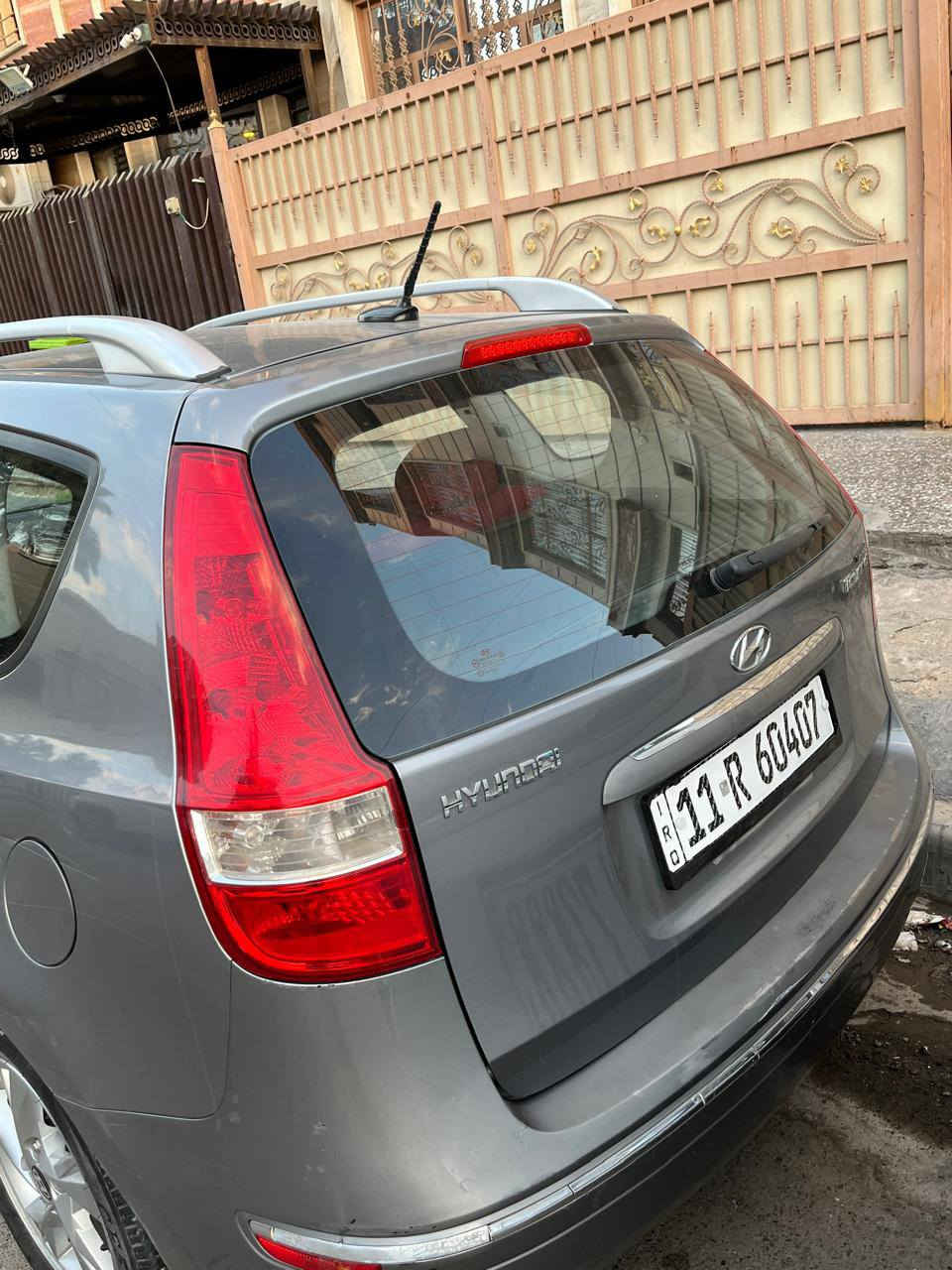 السلام عليكم 
النتره تورنج 2011
باسمي 
رقم بغداد الانكليزي 
ليبل واحد بدون صبغ وبدون حادث 
فقط شخطه واحده يم قبق البانزين وشخط بلدعاميه 
مكينه الفين 
سلايد 
مكينه كير مكفولات 
تبريد ثلج 
حداديه جديده قبل كم يوم مسويه 
سياره جاهزه من كل النواحي 
العنوان بغداد شارع فلسطين 
السعر 107 وبي مجال بسيط جدا 
الرقم *********** بغداد, العراق
