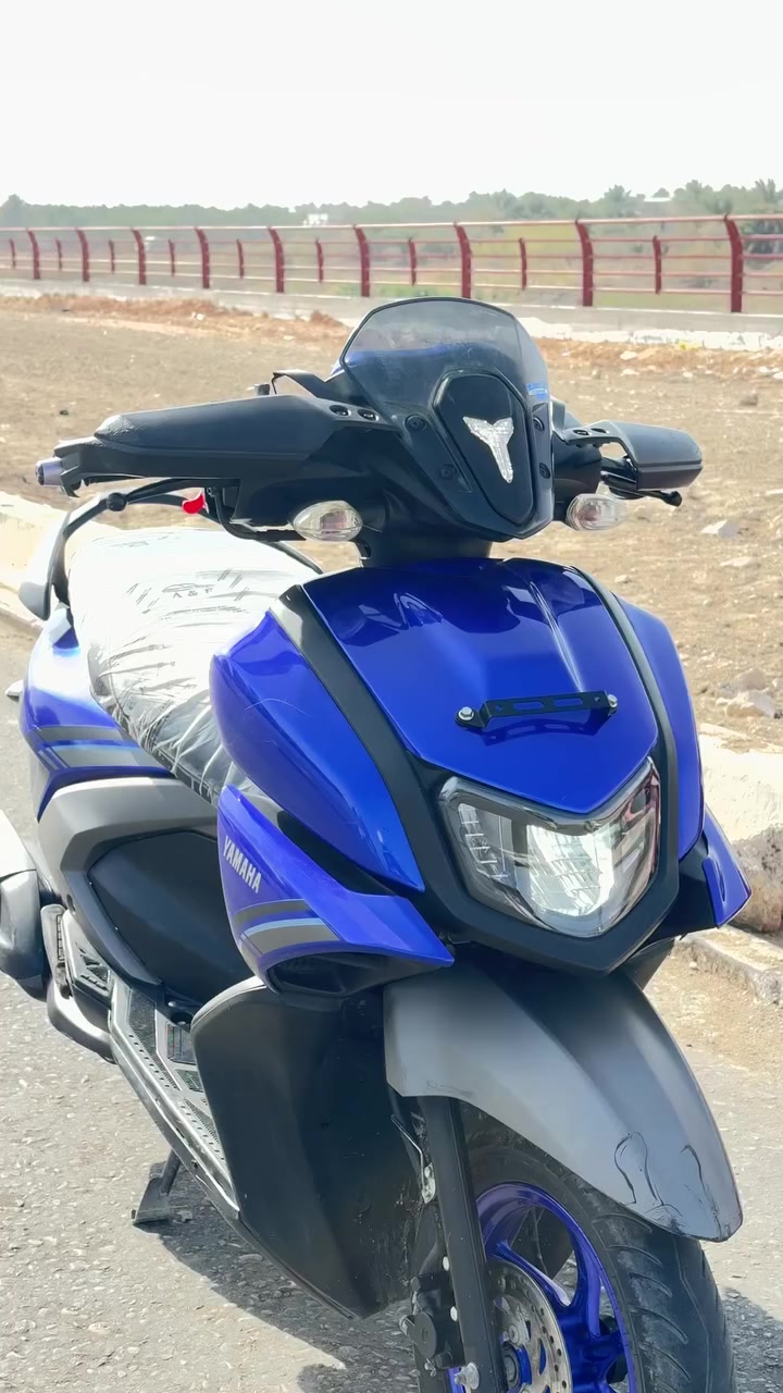 ZR2023للبيع
لون ازرق مميز 
ماشيه 4000
سعر مليونين وبيه مجال قليل حك جيه ***********
