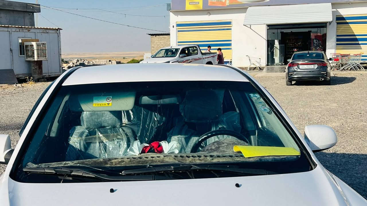 🚗 للبيع | هيونداي سوناتا
🔹 موديل: 2010
🔹 وارد: كوري
🔹 محرك: 4 سلندر (اقتصادي بالوقود)
🔹 🔹 گير: أوتوماتيك مع وضع تيبترونيك (+ / -)
🔹 اللون: أبيض
المواصفات:
✅ تبريد ثلج.🧊🧊
✅ زجاج كهربائي.
✅ شاشة أندرويد كبيرة .
✅ مقاعد نظيفة مع تلبيسات جديدة.
✅ حساسات خلفية.
✅ كاميرا خلفية
✅ مرايا كهربائية.
✅ قفل مركزي
✅ وسائد هوائية (Airbags).
✅ نظام ABS مانع انغلاق المكابح.
✅ ويل ألمنيوم أصلية.
✅ إنارة ضباب
✅ تشغيل مفتاح
✅ محرك وگير شرط💫.
✅ سيارة استخدام شخصي ونظيفة.

💰 السعر: (105) عليها غرامات 3 اواراق نازل من السعر/وقابل للتفاوض /السياره بدون ضرر مبدل باب خلفي بدون دواخل
مال گصه مخليلك صوره الضررر
📍 الموقع: (جنوب الموصل قريه طويبه).
📞 للتواصل: ***********
