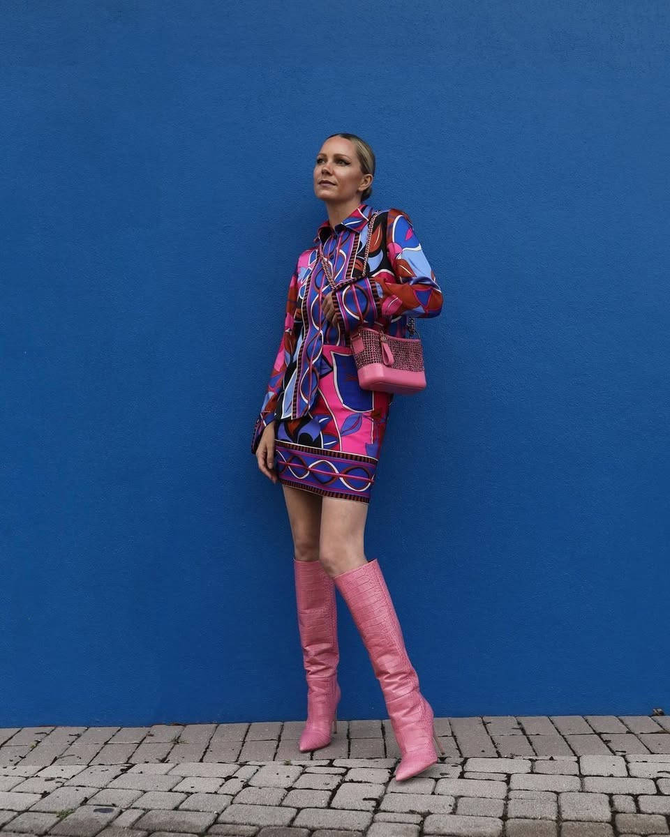 ZARA الأصلي
جديد بالليبل 
قياس S
يلبس لحد وزن 55
ساتان 
السعر 15 فقط


**إذا كنت صاحب هذا الإعلان وتريد حذفه لأي سبب، رجاءا أرسل رسالة إلى الدعم الفني**