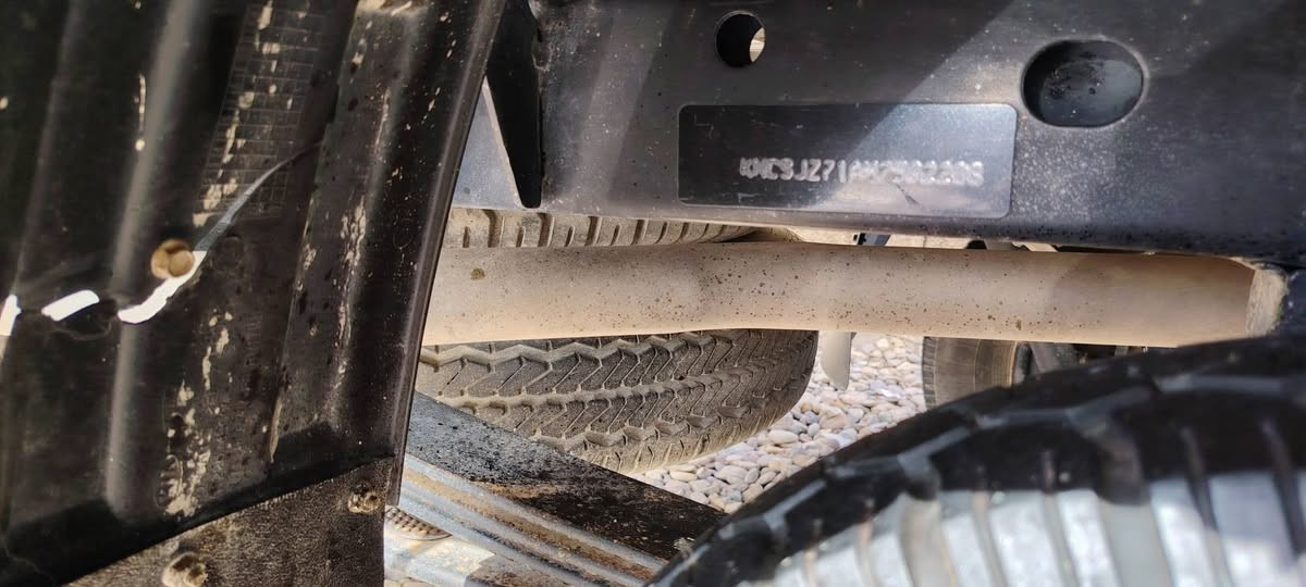 السلام عليكم ورحمة الله وبركاته
٢٠٢١ رقم واسط كفالة عامه  ماشيه ١٣٧ الف بيهه شخط زغير فقط
كفاله محرك كير صدر تبريد كهربائيات تخم تاير جديد
شرط التحويل
بيع او مراوس بسيارة كيا اقل موديل
السعر ١٣٥ بيها مجال قليل
العنوان واسط الصويره
***********
متوفر واتساب
