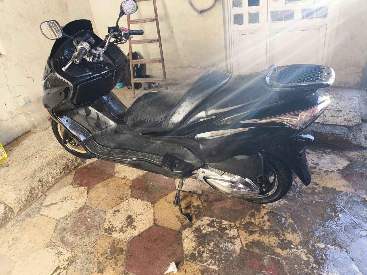 سلام عليكم دراجا فورزة 09  شغال 7 نمر. 4 تحويلات صارنصا رياطي  يدات رياطي طالب فقط مراوس ب فيوجن نطيفة رقمي بي واستاب ***********
