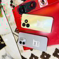 2تلفونات للبيع ذاكرات 128 ان فنكس سمارت 9 و سمارت 8 اخو جدد مكاني الحس...