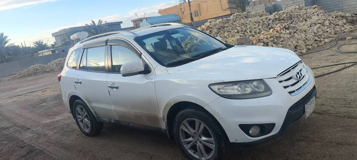 للبيع.      سنتافيا 2011 
خليجي 

ضربه بسيطه بلباب الخلفي 

مكفوله گير

 محرك جديد 4 سلندر

سويج مو بصمه 

نضيفه انضف من الصوره 

السعر  155 بيها مجال  بسيط 

الموقع: الگرمه الشهابي 
 
رقم الهاتف: ***********
