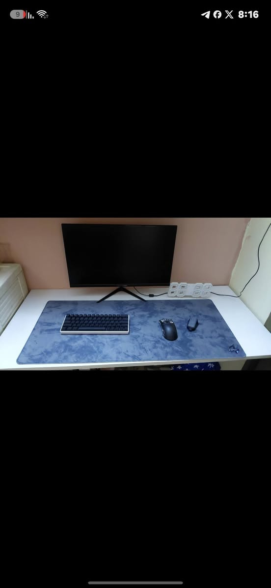 السلام عليكم ... غراض سيت اب كاملة رايدهن ب200 وبيهن مجال
شاشة كيم اون حجم 24 120hz فول اج دي نضيفة بيها صفار من تصير شاشة سودة فقطط مماثر عليها او شي
ماوس اتاك شارك x 11 نضيف حيل مع القاعدة مالتة 
كيبورد ميكانيكي بلو سويج 60% عندي ثنين كيكابس بي كما موضح واحد برتقالي الاصلي مالتة والثاني اسود تصميم اتاك شارك الاسود المخطط

سماعة محيطة من شركة PHOINKAS تخبل وياه ستاند وبيها مايك واضح وزر تنصي وتعلي كلش حلوة 
ساعة رقمية المعروفة تخبل الوقت مضبوط مالتها
 
ماوس باد حجم 40×90 تخبل اشتريتها ب25 
كوالتي عالي ومن براند معروف  
رقمي :***********
مكاني :بغداد مدينة الصدر الشماعية
