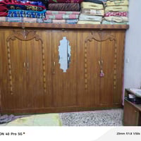 غرفة خشب • نضيفه • واسط