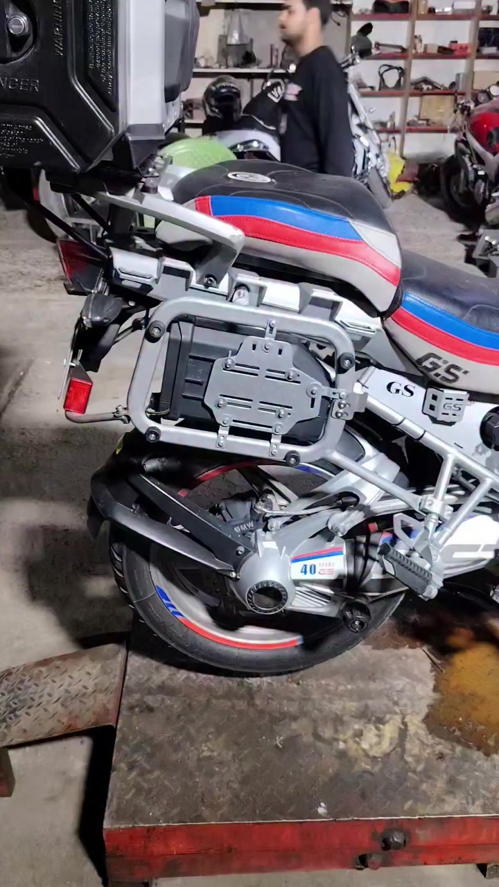 عمل قواعد جنط المنيوم GS 1200
للستفسار ***********
اخوكم امين ياماها
