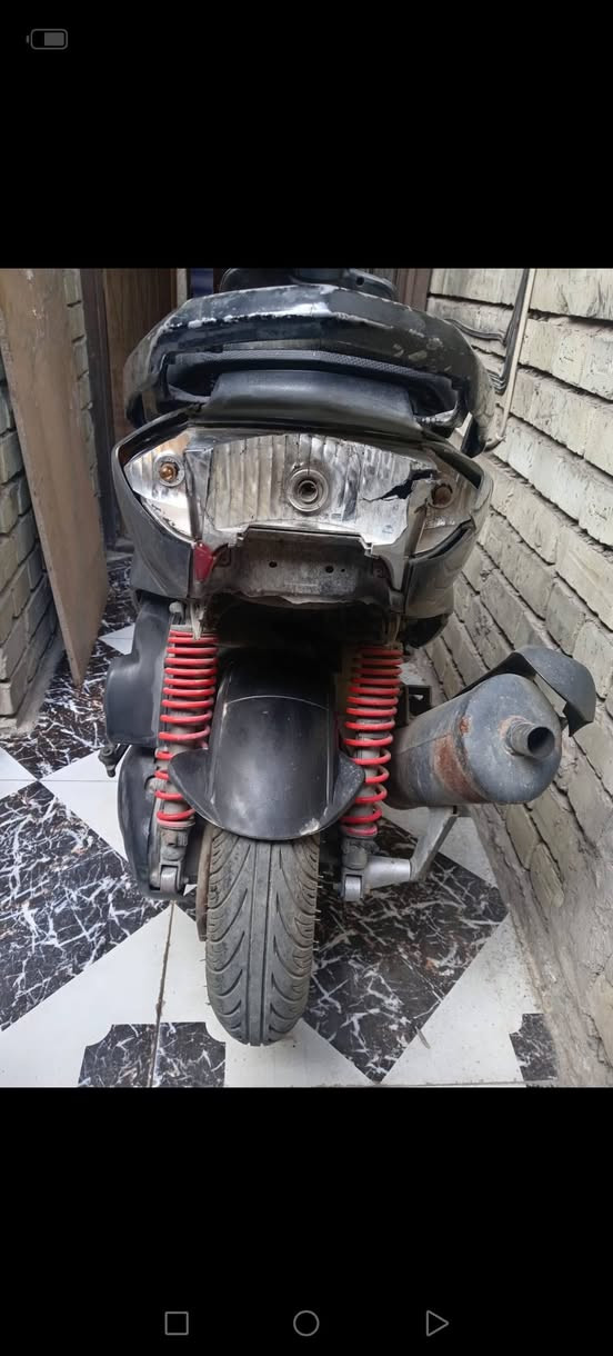 سكنس نثيه مستخدمه قليل  كلشي ما مفتوح بيها مبدل بس ولفات ترى مال جنايه امانه كلشي مابيها العنوان بغداد حي اور ام الكبر والغزلان للاستفسار الاتصال على الرقم
***********
