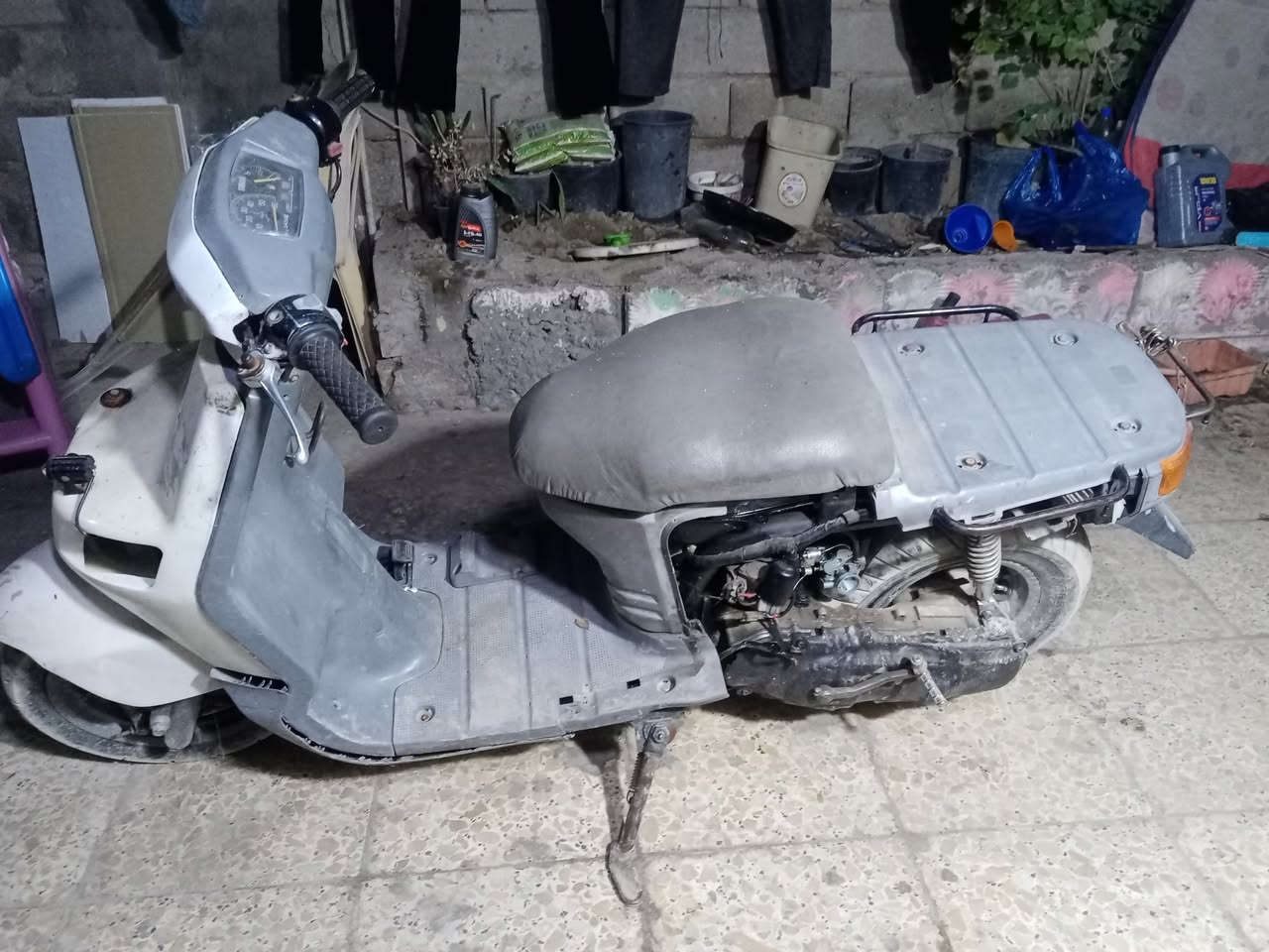 السلام عليكم دراجة بيكم للبيع شغالة هندر السعر 150 كوم حديد 
مكاني بغداد الكاظمية هاتف *********** او ***********
