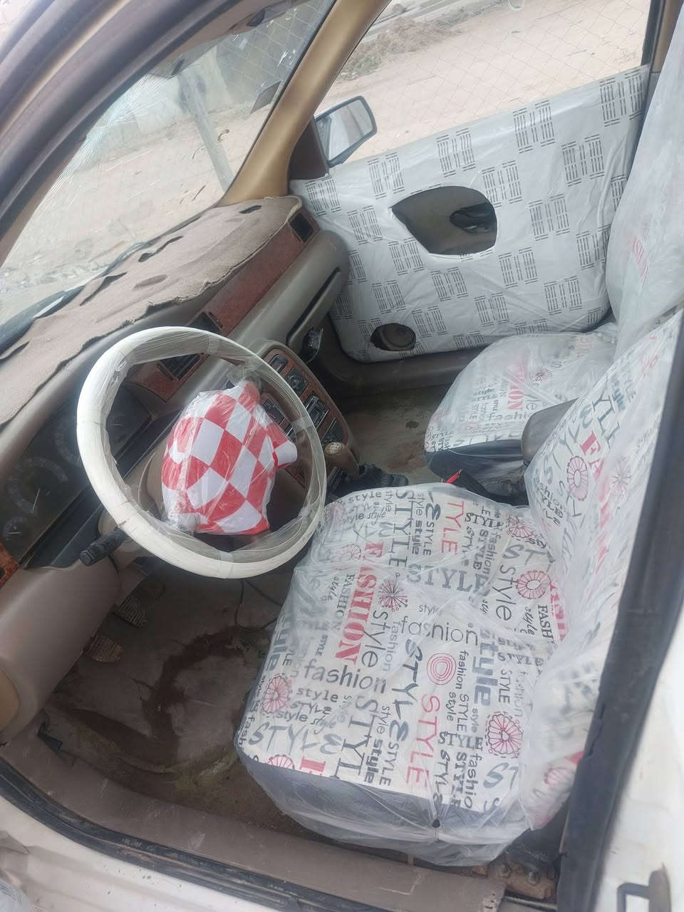 سلام علیکم 
للبیع سمند 2012 سنویه ل 29  رقم ذیقار الماني مالک نچف مکینه وکير چدد بیها ضربت چاملغ خلفي ومعمر السعر 24 ورقه الاستفسار ***********
