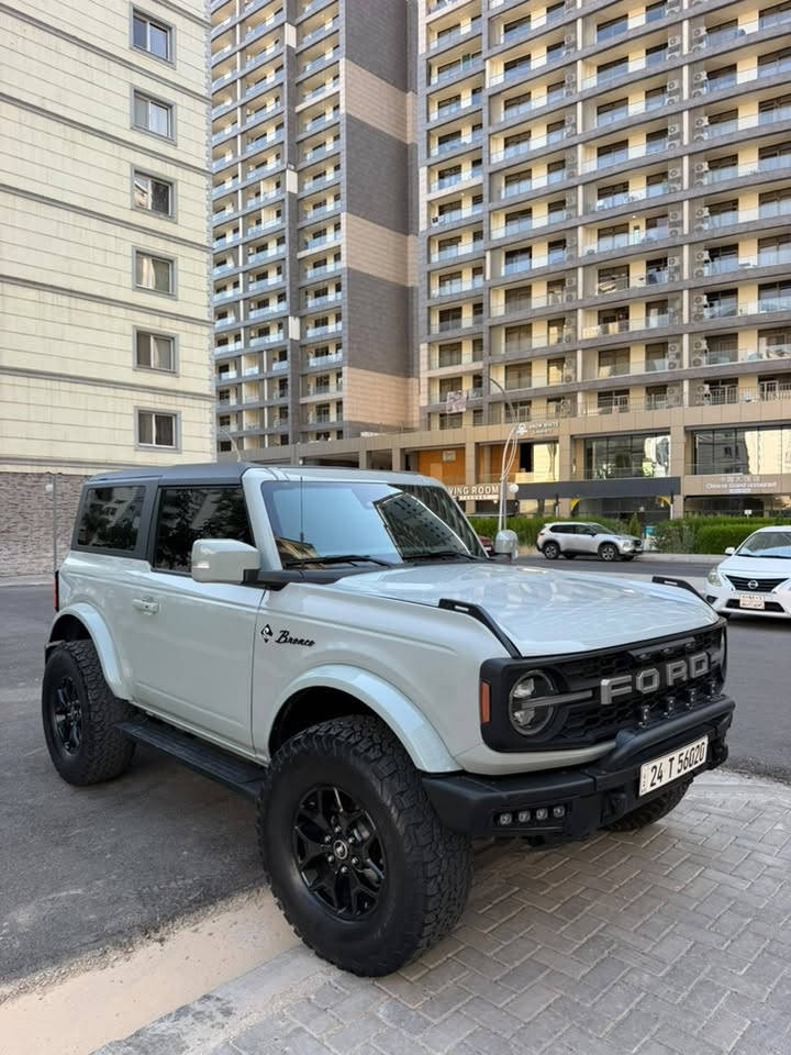 Bronco V6
فورد برونكو قطعة المميزه
محرك 6 سلندر توین تیربو ( طيارة)
موديل 2022
ماشية 28 ميل
سيارة جديده جداً و فوول فول
بيها قطعتين صبغ بدون دواخل و بدون شاصي

سعر 280
***********
