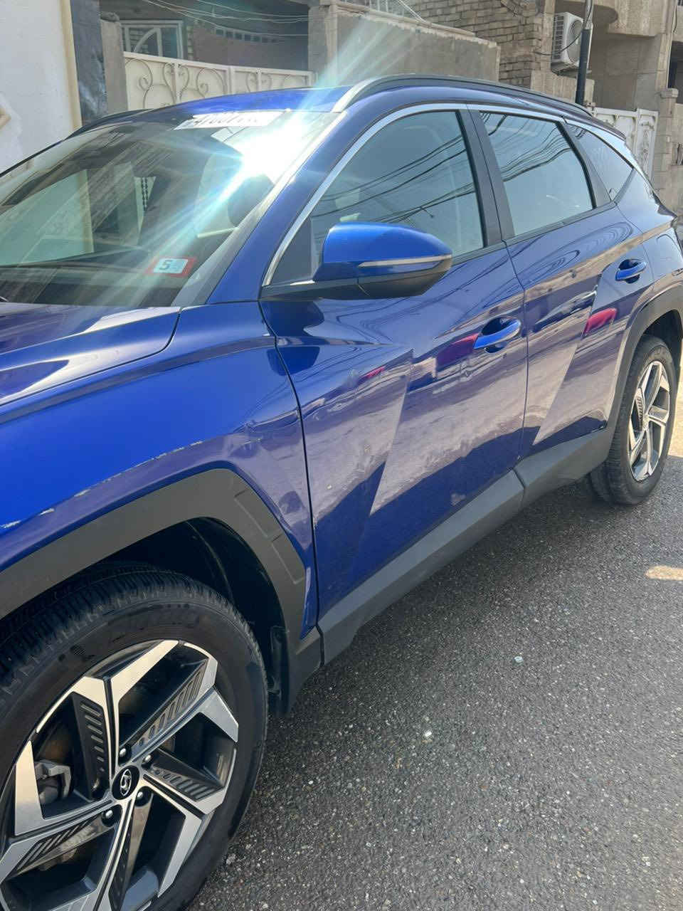 السلام عليكم 
توسان 2023 امريكي للبيع 
فول مواصفات 
تقرير سرقه بدون حادث 
لغود شواصي مكفوله 
باسمي تحويل مباشر 
صور الحادث مرفقه مع المنشور 
السعر ١٨٠ وبي مجال 
مكاني بغداد 
للاتصال :***********
