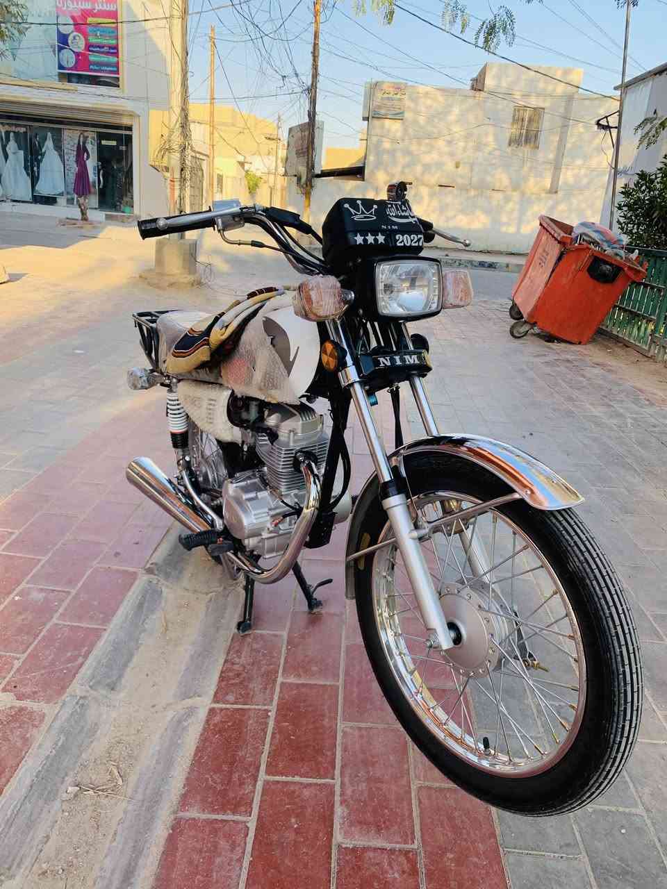 قبل لتخابرني عليها السعر قفل ٧٥٠ الف
دراجة نامة 2027 امتياز 

شاصي بوري رفيع باب اول

اوراقها سكنر واكاتبك عليها 

شوفة عينكم لنظافة فوول كلشي ماناقصها بس تريد بطل يتقدم يصعدها وبعد مابيها كل تفاصيل

***********
